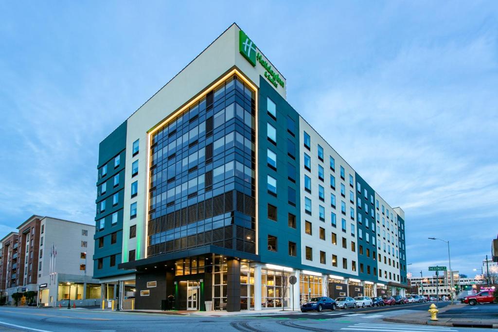 Holiday Inn Hotel & Suites Chattanooga an IHG Hotel Main image 1